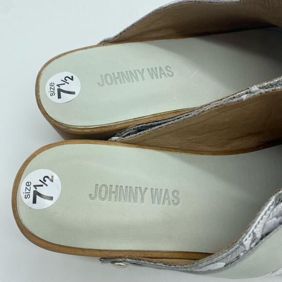 Johnny Was Women size 7.5 / 8.5 Dormi Silver Green Leather Brocade Wooden Clogs - Picture 5 of 10